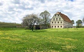 Lindenhof Michaelis - Urlaub auf dem historischen Gutshof